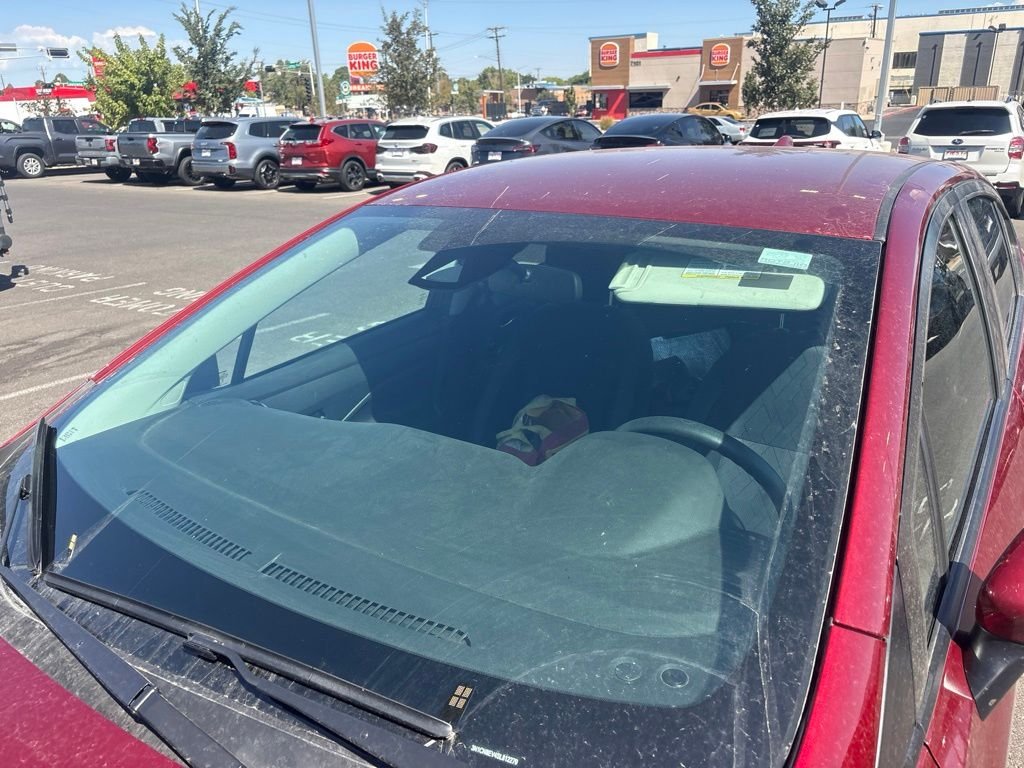 Used 2025 Red Nissan 1.6 SV image 3