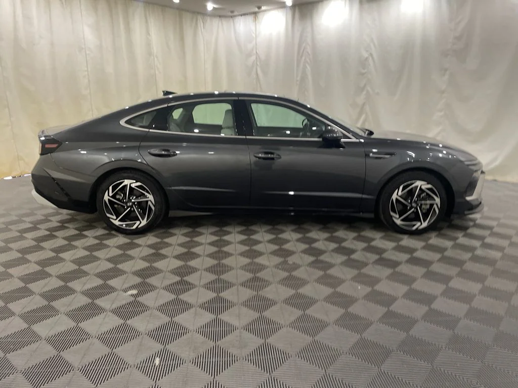 Certified Used 2024 Portofino Gray Hyundai SEL image 5