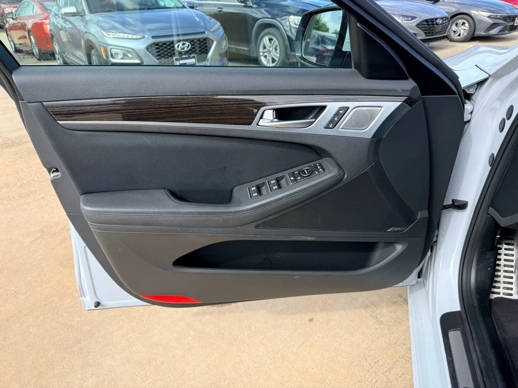 Used 2020 Siberian Ice Genesis 3.8L image 10
