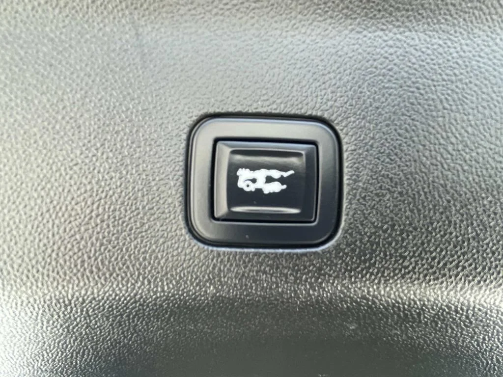 2022 Chevrolet Tahoe LT - Photo 10