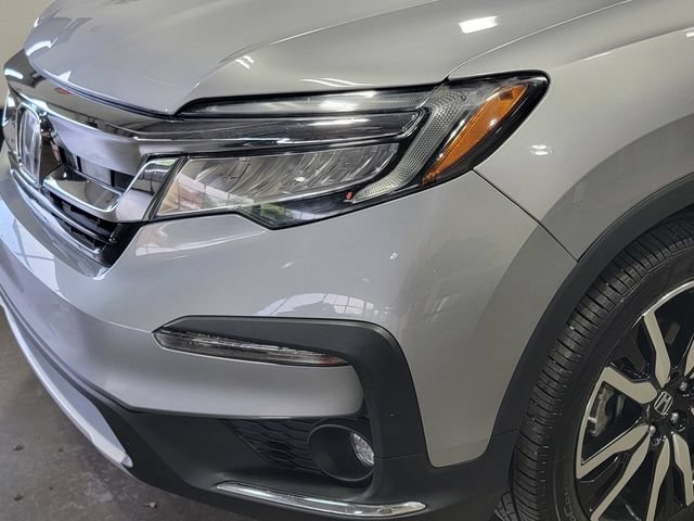 Used 2020 Silver Honda AWD Touring 7 Passenger image 9