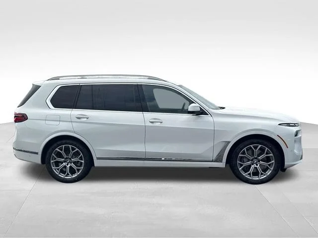 New 2027 Alpine White BMW xDrive40i image 2