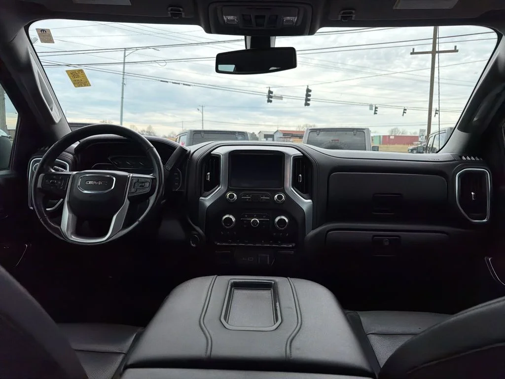 Used 2019 White GMC SLT image 26