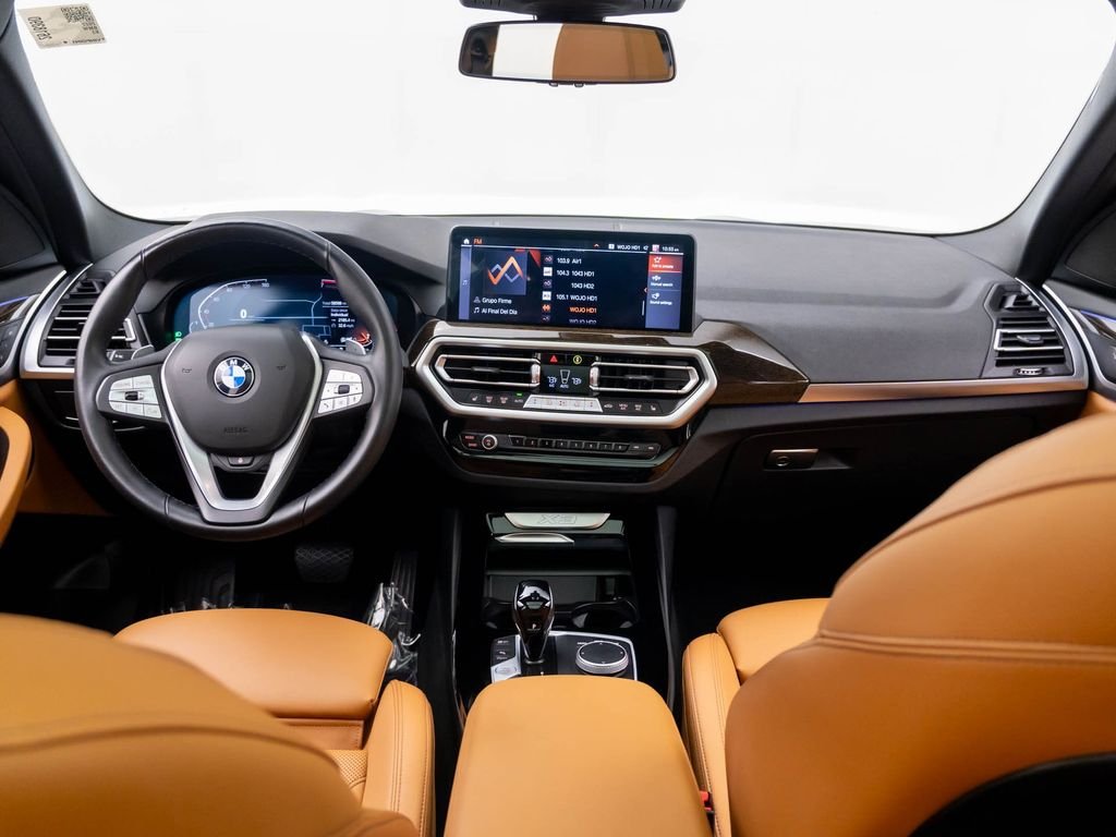 Used 2022 Black Sapphire Metallic BMW xDrive30i image 11