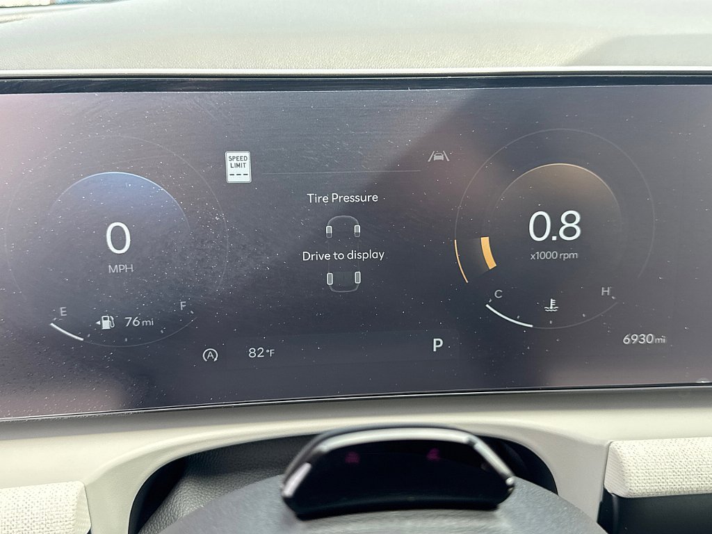 Used 2026 Shimmering Silver Hyundai SEL Premium image 18