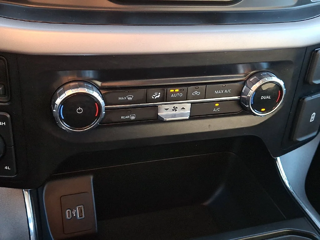 Used 2023 White Ford XLT image 16