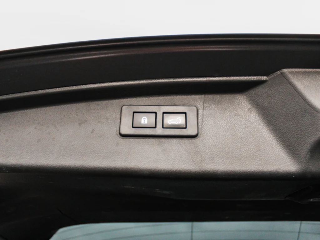 Used 2024 Magnetite Gray Metallic Subaru Premium image 26