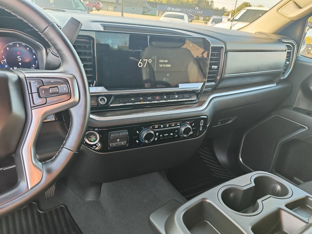 Used 2025 Gray Chevrolet LT image 20