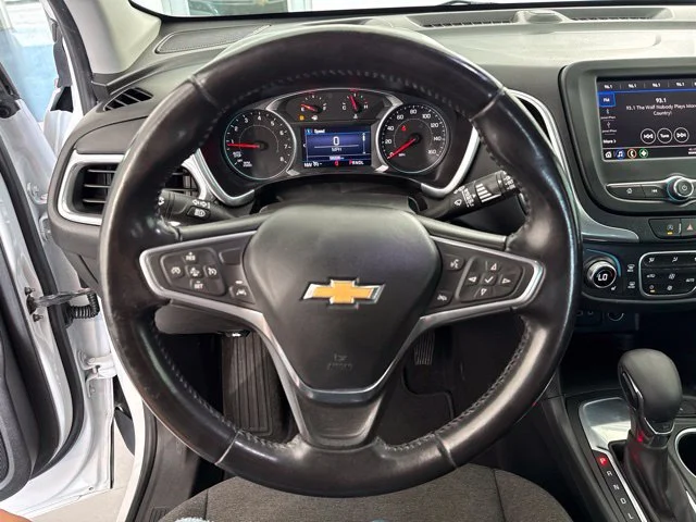 Used 2022 White Chevrolet LT image 26
