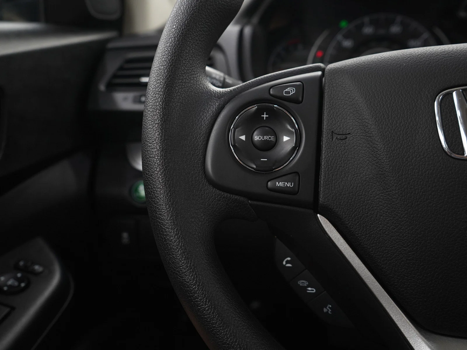 Used 2016  Honda AWD 5dr EX image 23