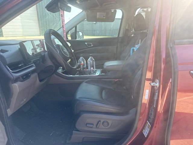 Used 2025 Red Kia EX image 9