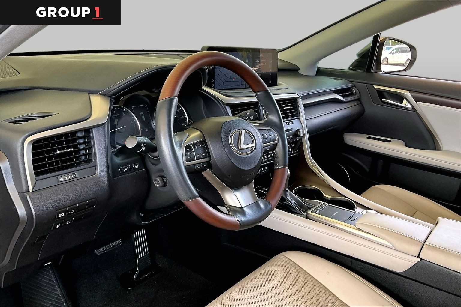 Used 2021 Atomic Silver Lexus  image 15