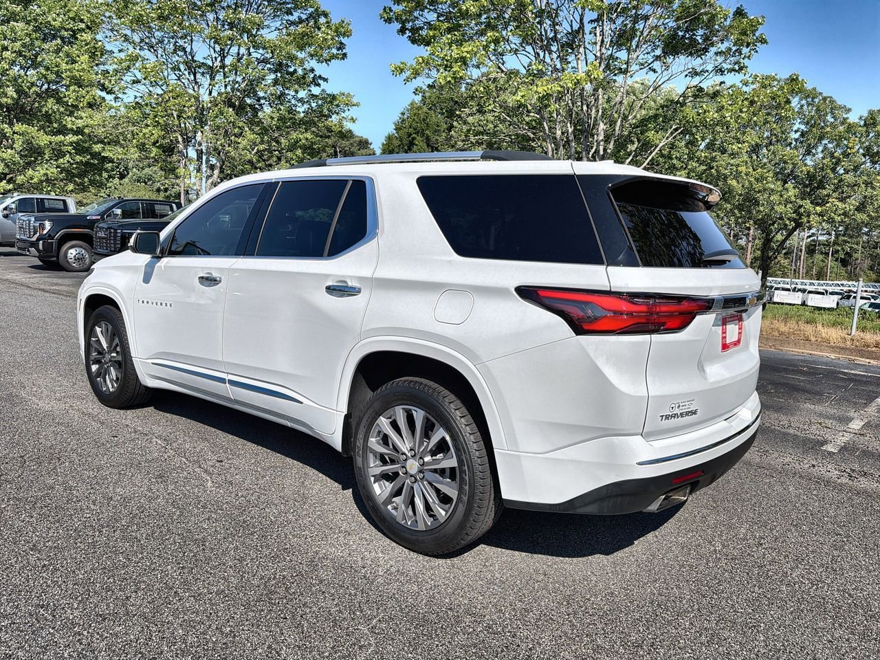 Used 2023 Summit White Chevrolet Premier image 6