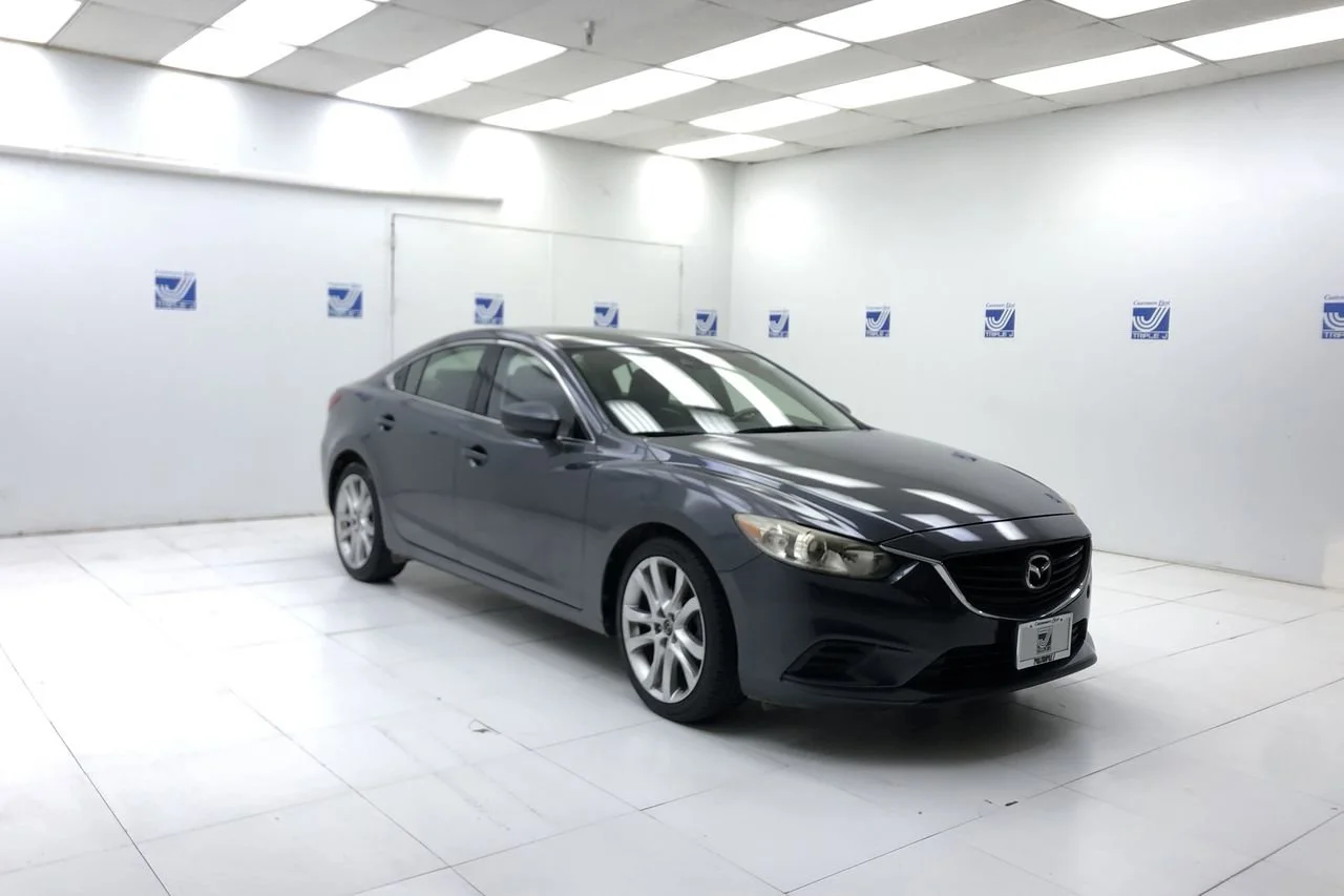 2017 Mazda EZ-6 i Touring Auto's photo