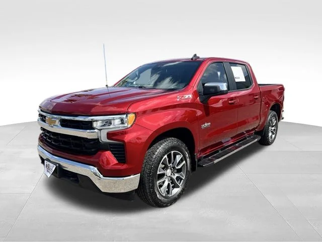 Used 2024 Red Chevrolet LT image 3