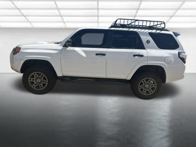 Used 2020 White Toyota Venture Special Edition image 4