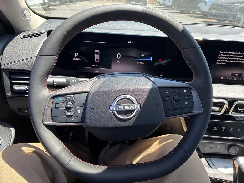 New 2026 Aspen White TriCoat / Super Black Two-tone Nissan SR image 20