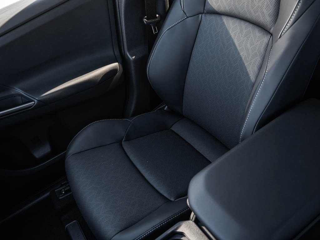 New 2026 ASTRO BLACK MICA Subaru Premium image 25