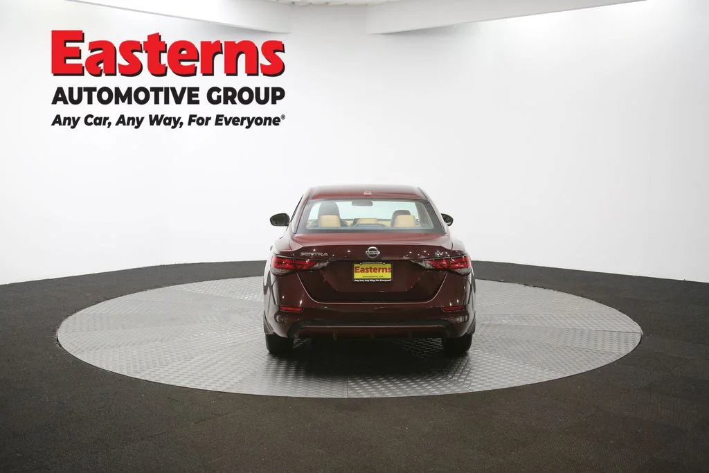 Used 2022 Red Nissan SV image 37