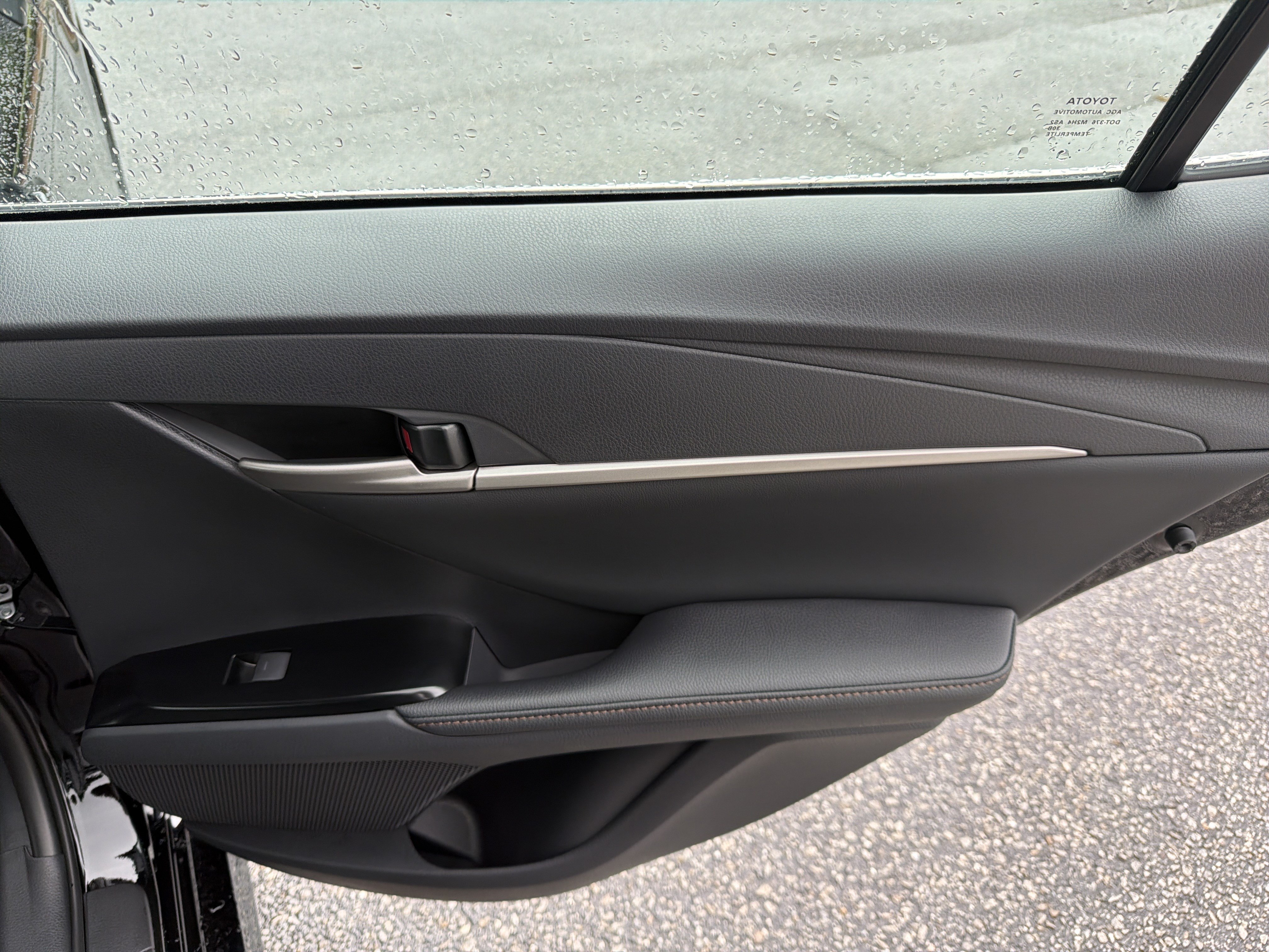 New 2026 Midnight Black Metallic Toyota XLE image 16
