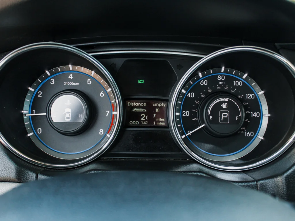 Used 2013 Harbor Gray Metallic Hyundai GLS image 15