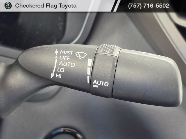 Used 2026 Midnight Black Metallic Toyota Platinum image 33