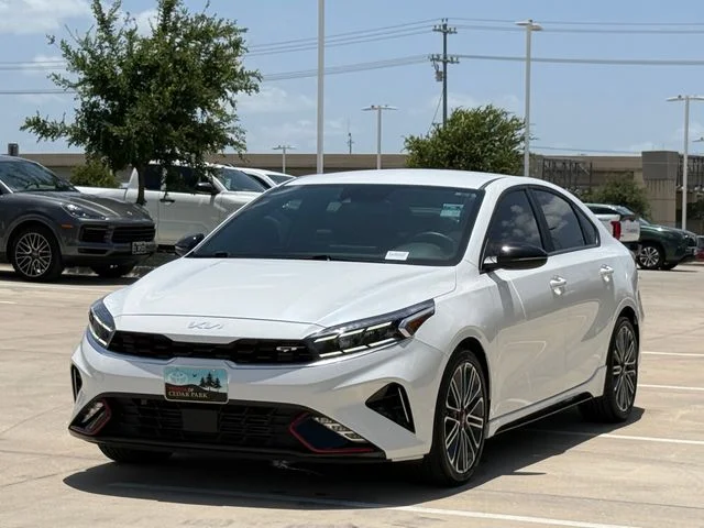 Used 2024 Snow White Pearl Kia GT image 8