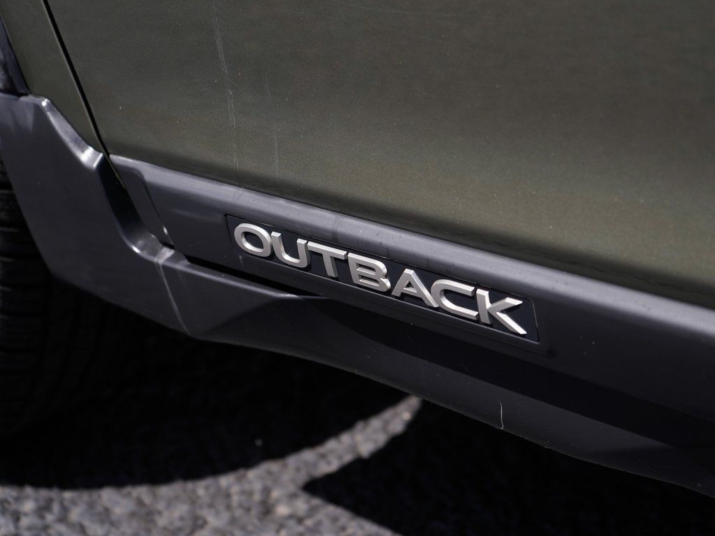 Used 2015 Wilderness Green Metallic Subaru 2.5i Premium image 7