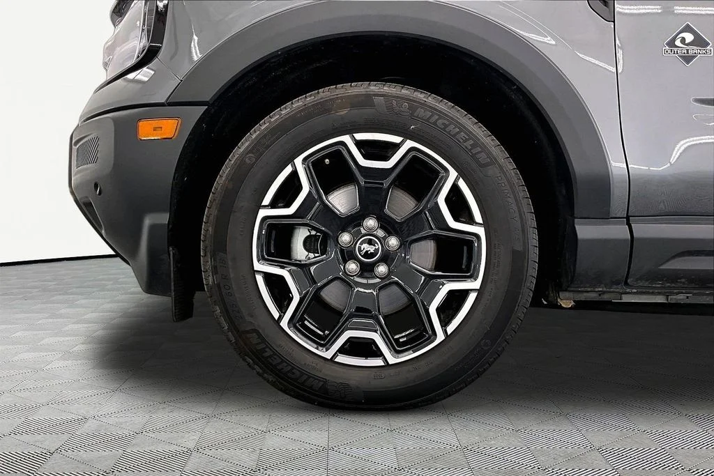 Certified Used 2025 Gray Metallic Ford Outer Banks image 9
