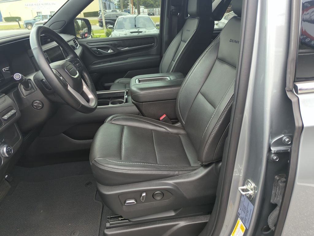 Used 2023 Silver GMC Denali image 11