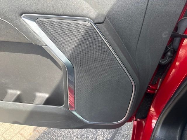Used 2023 Red GMC Elevation image 12
