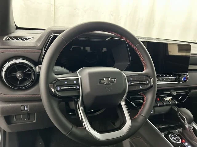 2026 Chevrolet Colorado Z71 - Photo 8