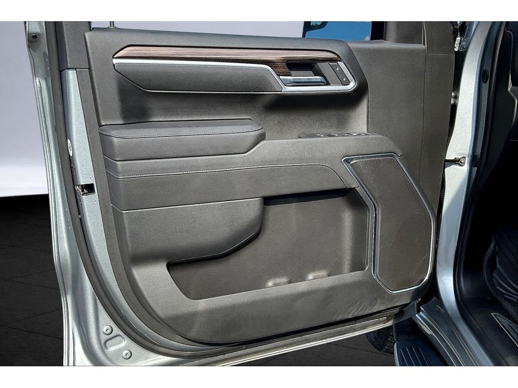 Used 2025 Sterling Gray Metallic Chevrolet RST image 16