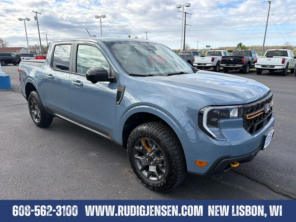 Used 2025 Gray Ford Tremor image 9
