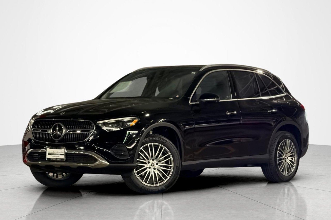 New 2026 Black Mercedes-Benz GLC 300 4MATIC® SUV image 1