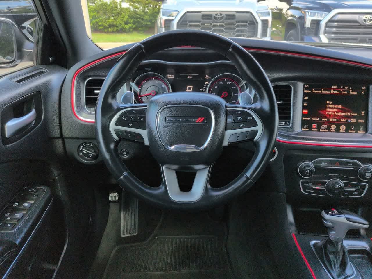Used 2016 Bright White Clearcoat Dodge SXT image 15