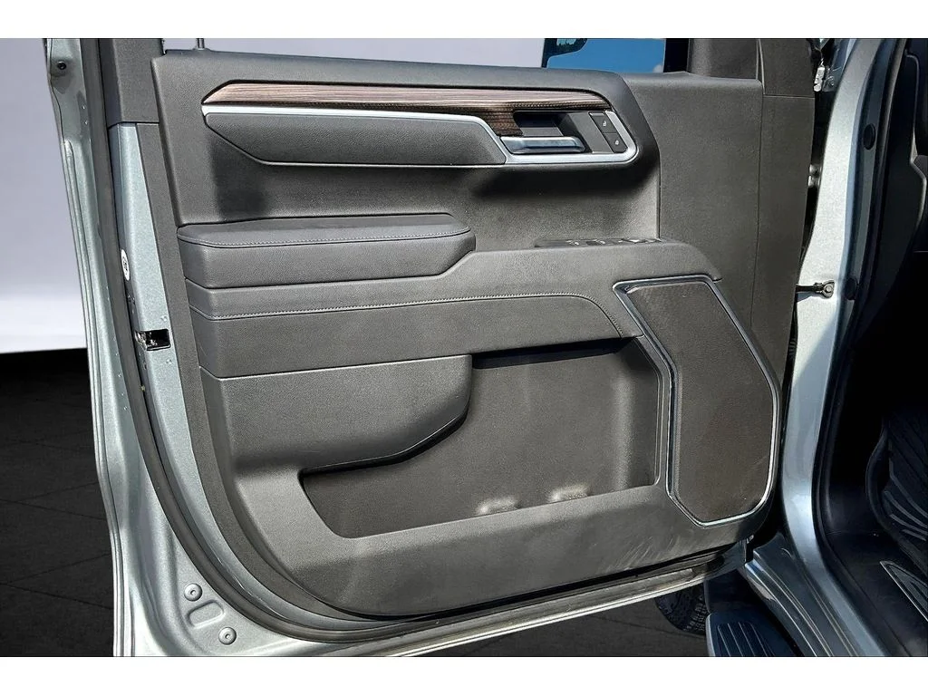 Used 2025 Sterling Gray Metallic Chevrolet RST image 16