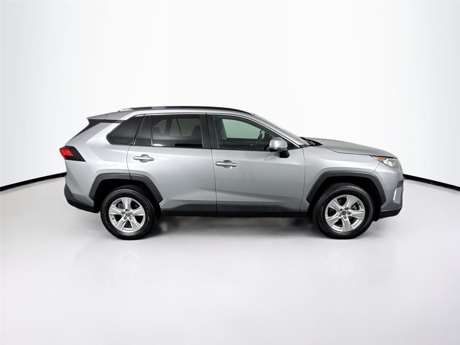Used 2021 Silver Sky Metallic Toyota XLE image 8