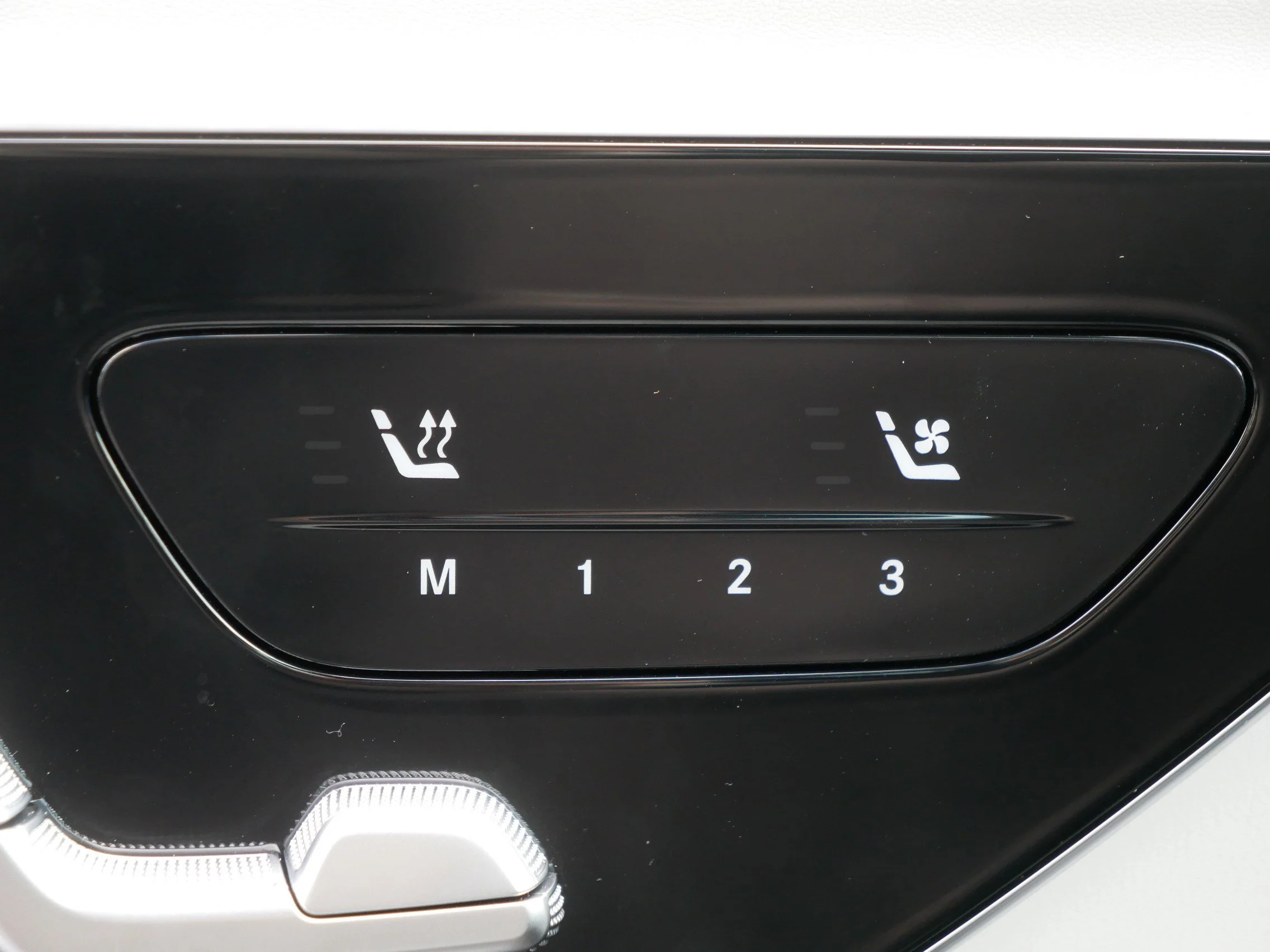 Used 2026 Black Mercedes-Benz AMG® E 53 E image 28