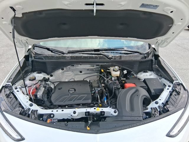 Used 2026 White Frost Tricoat Buick Avenir image 16