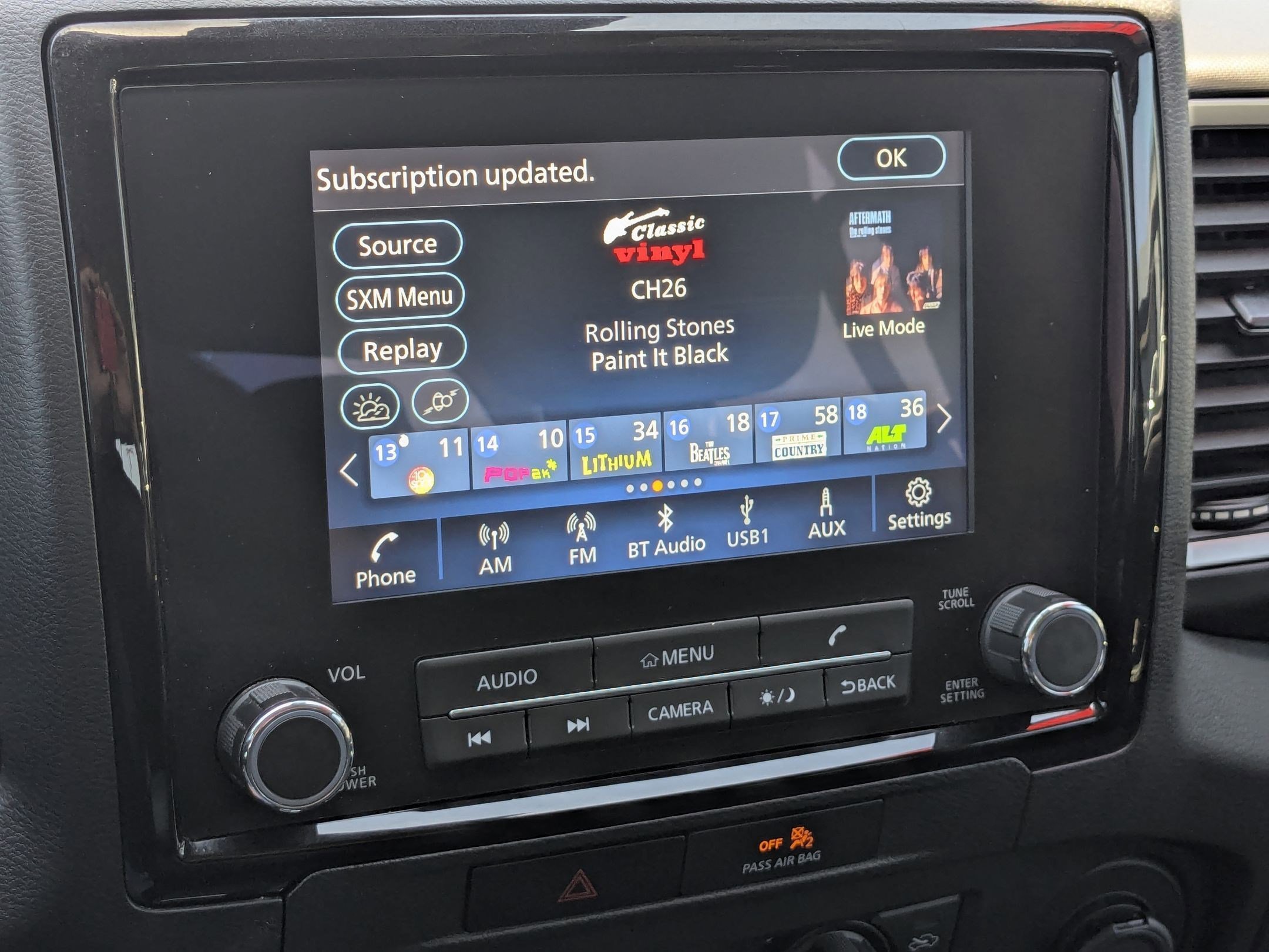 Used 2023 Gray Nissan Crew Cab SV 4x4 image 19