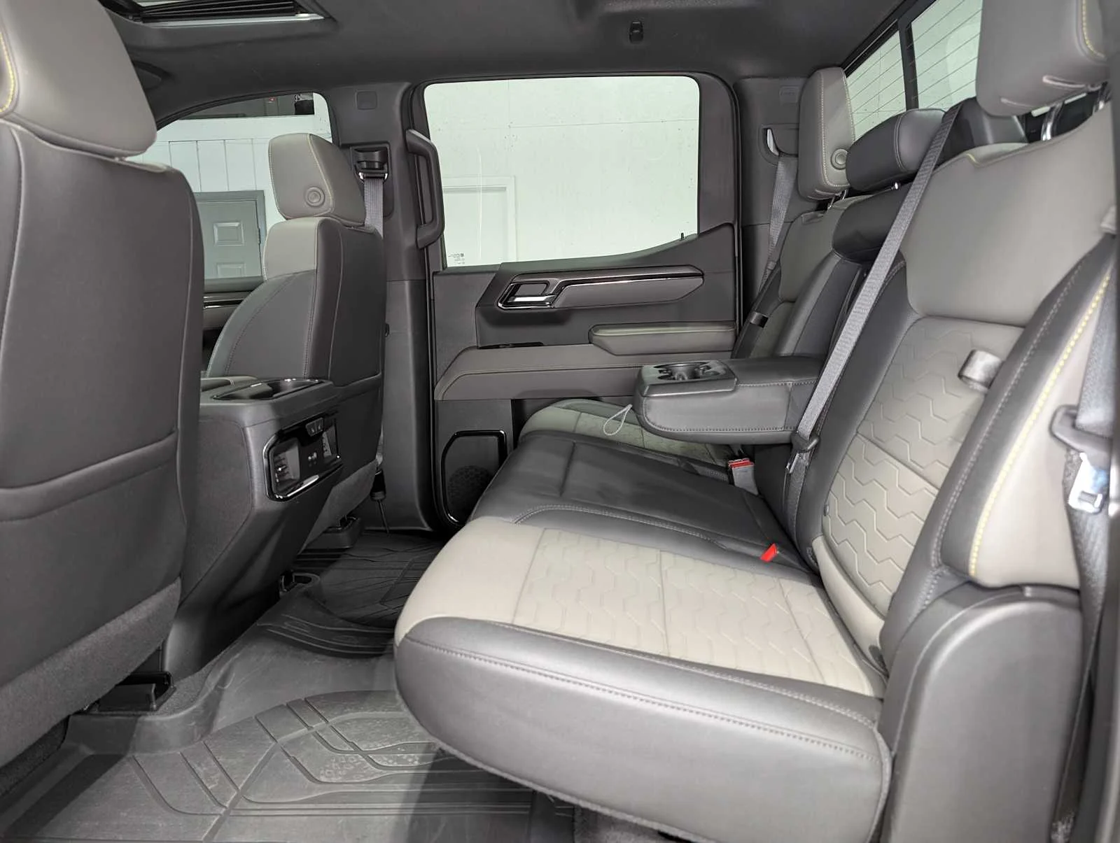 Used 2023 Sand Dune Metallic Chevrolet ZR2 image 23