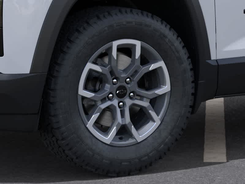 New 2026 Polar White Tricoat Chevrolet ACTIV image 9