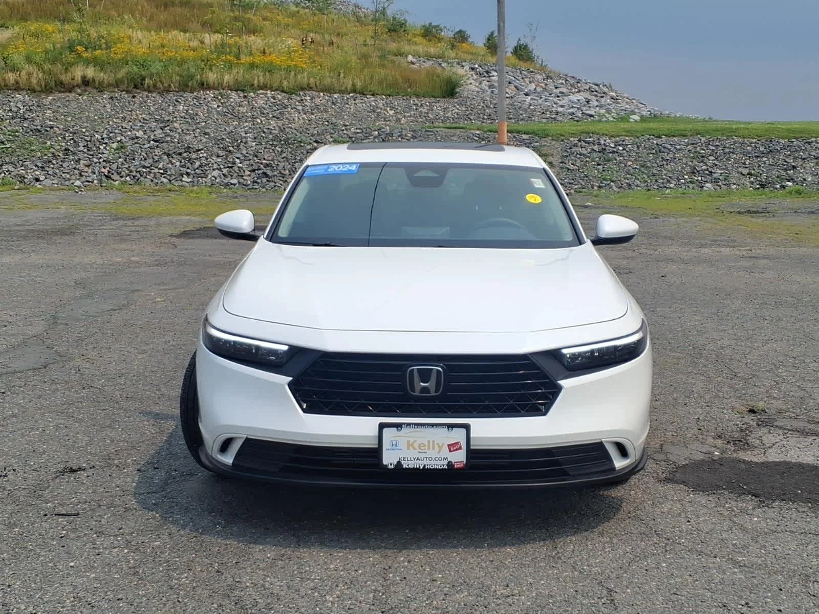 Certified Used 2024 Platinum White Pearl Honda EX image 2
