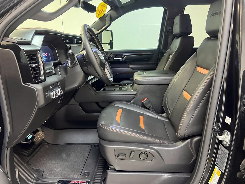 Used 2025 Black GMC AT4 image 15