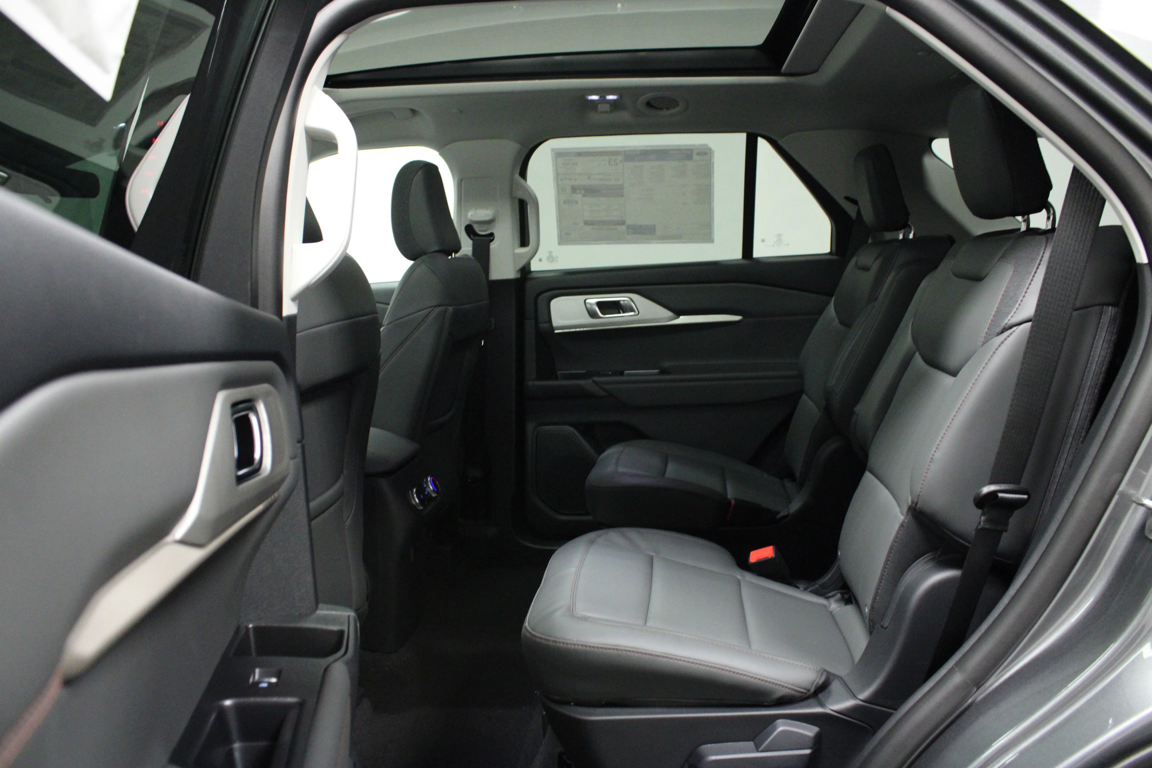 New 2026 Carbonized Gray Metallic Ford Active image 13