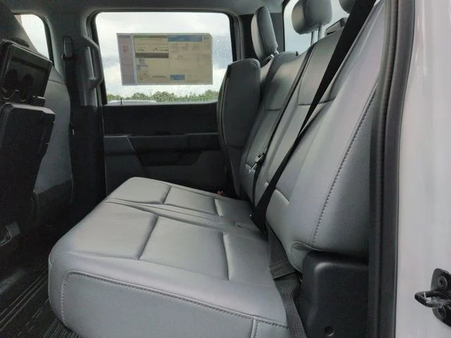 New 2026 Oxford White Ford F-350® XL image 14