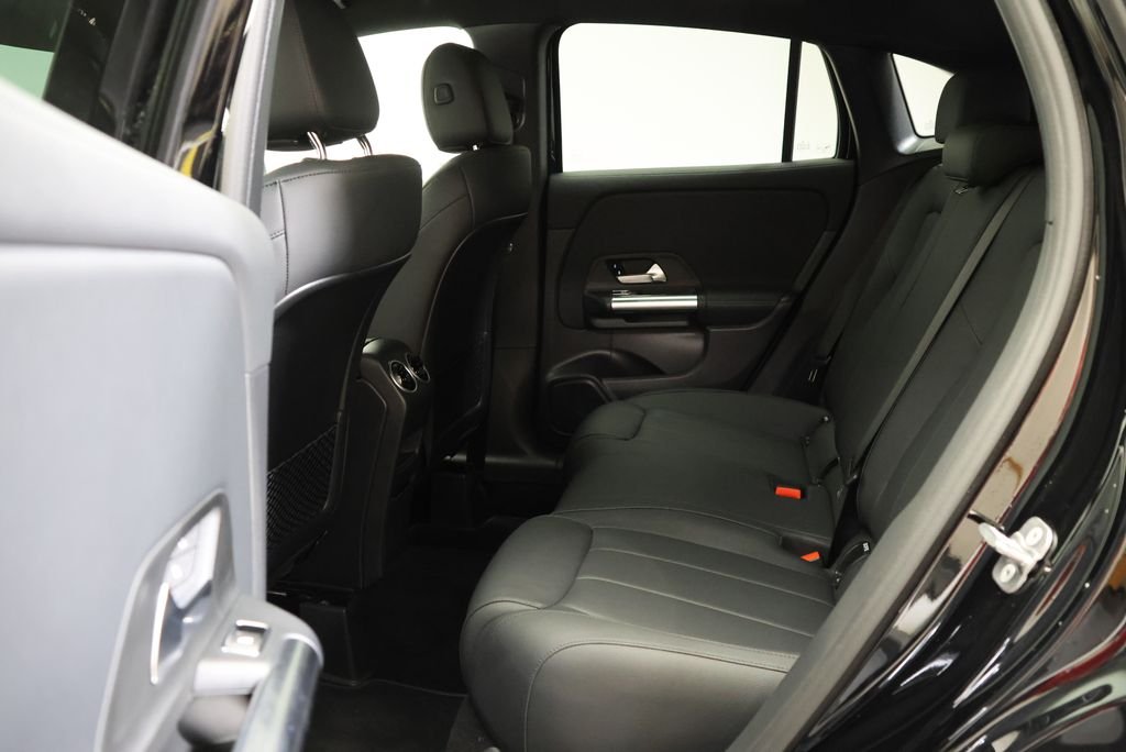 Certified Used 2026 Night Black Mercedes-Benz GLA 250 image 43