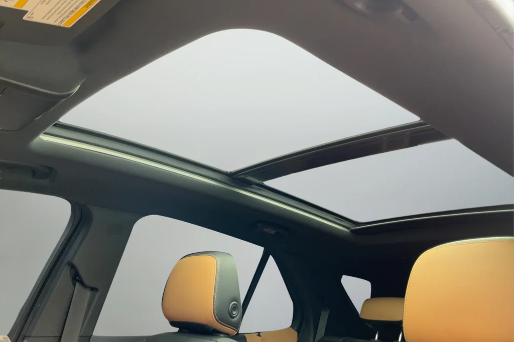 Used 2020 Black Chevrolet Premier image 18