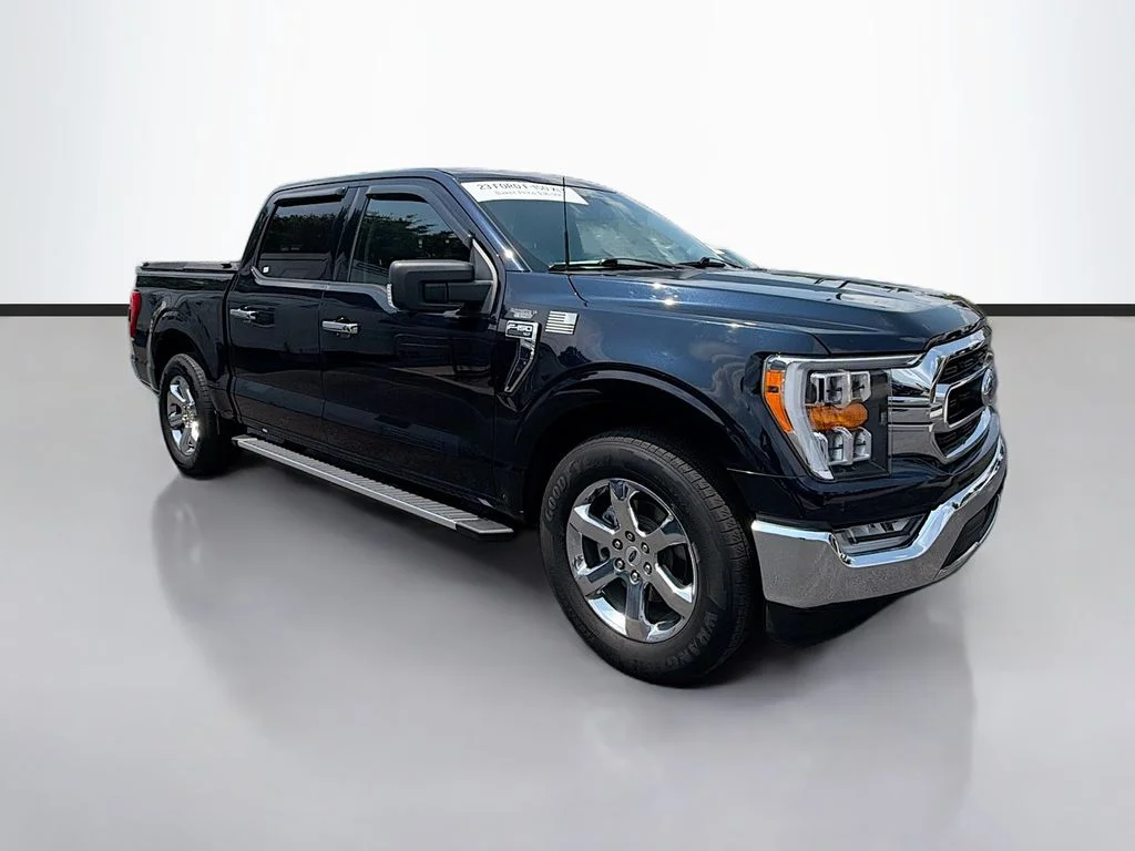 Used 2023 Blue Ford XLT image 3